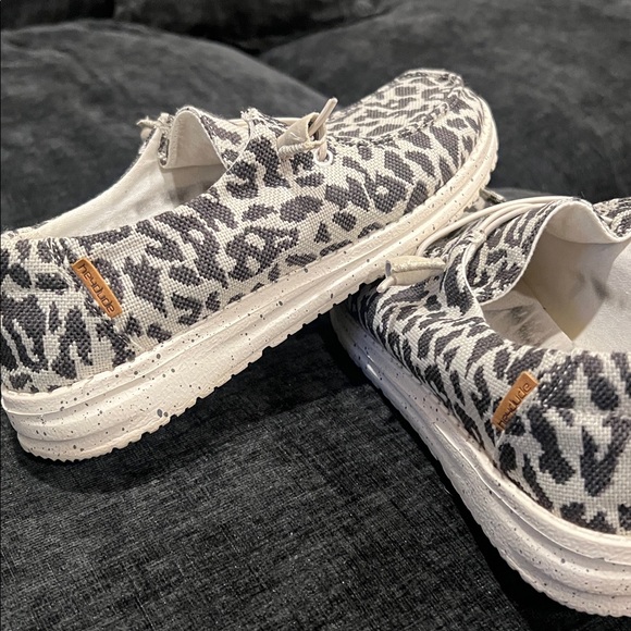 Women’s Hey Dude Shoes - Picture 4 of 4